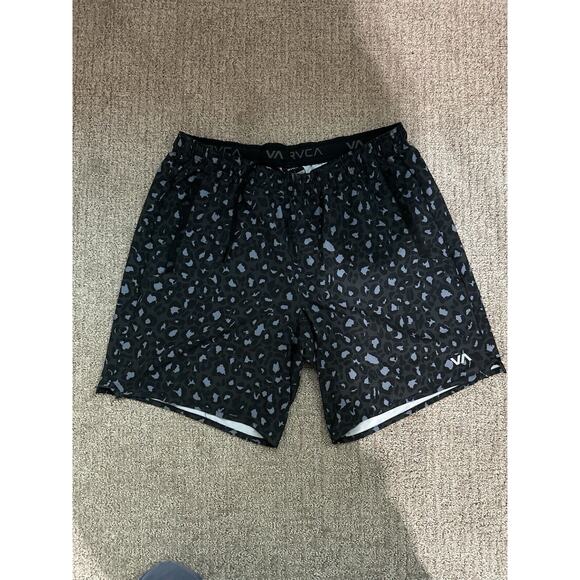RVCA VA Mens Shorts Lightweight Athletic Size Medium Leopard 7” - Picture 1 of 2